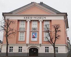 2 für 1 im Roentgen-Museum hier in Neuwied